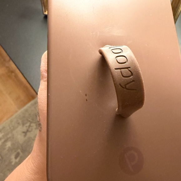 14 Pro Max Loopy Case - Picture 2 of 3